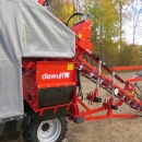 4692 Dewulf P3K carrot harvester with elevator