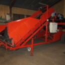 3230 EKKO Schüttbunker mit Walzen und 1200 mm Netzsortierer