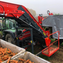 5335 Dewulf P3K carrot harvester with elevator