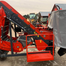 5555 Dewulf P3K carrot harvester with elevator
