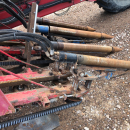 5663 Simon carrot harvester 2 row selfpropelled