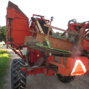 6037 Simon carrot harvester 1 row with bunker