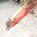 6037 Simon carrot harvester 1 row with bunker