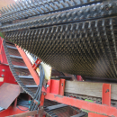 6037 Simon carrot harvester 1 row with bunker