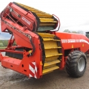 3836 Grimme GZ1700 potato harvester with elevator