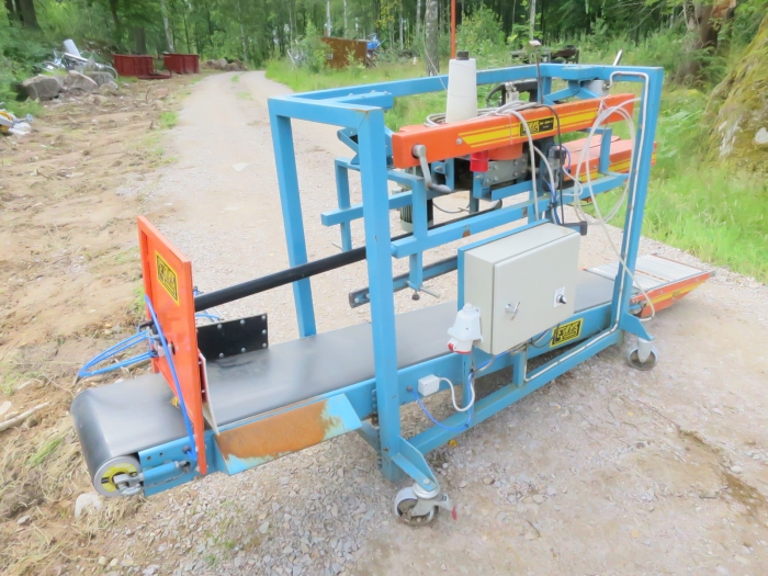 4145 EMVE Nählinie mit Newlong Nähmaschine