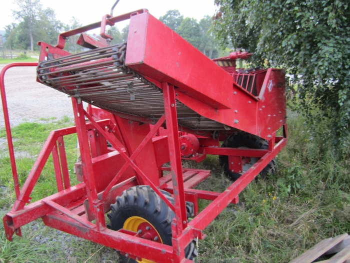 3274 JUKO midi potatisupptagare buren