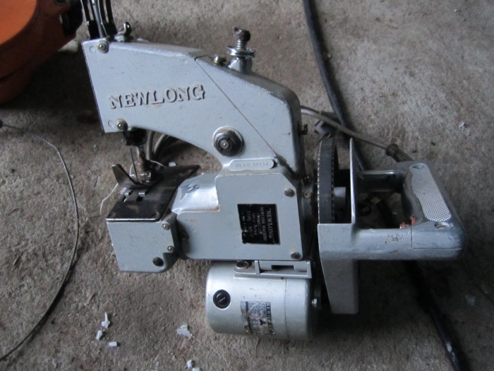 3191 NEWLONG symaskin handmodell med hängare