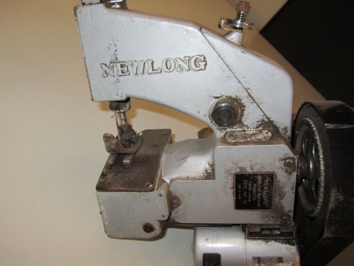 3190 NEWLONG symaskin handmodell
