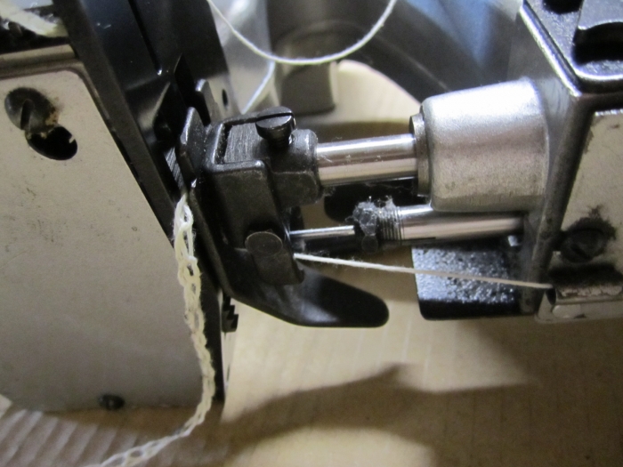 3282 NEWLONG symaskin handmodell i nyskick