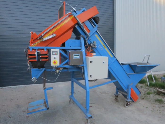 4880 EMVE automatic weigher for carrots, potatoes etc