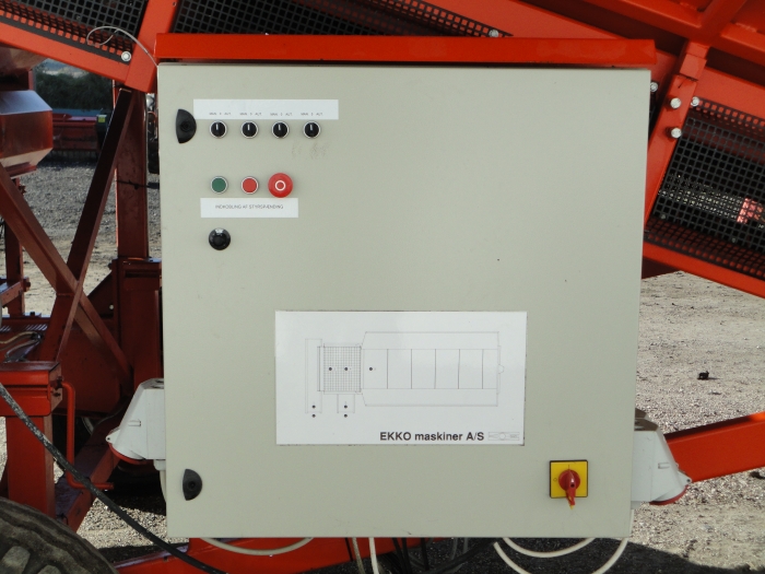 3305 EKKO Schüttbunker mit Netzsortierer