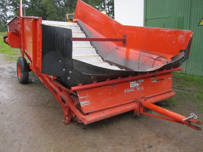 3276 AMAC receiving hopper mit Rollen Walzen