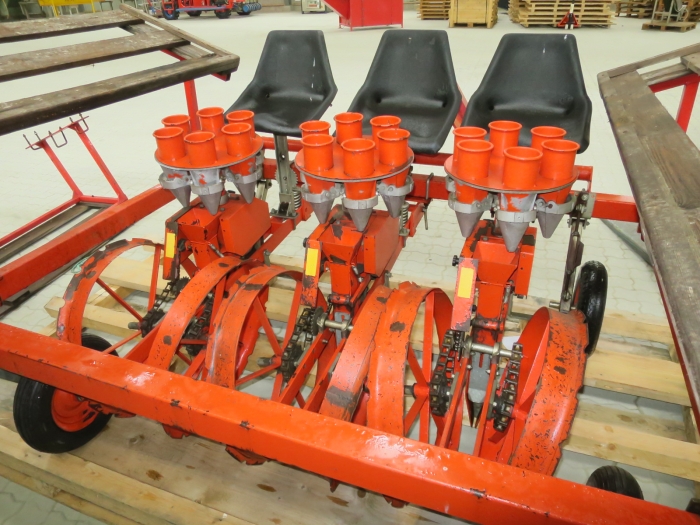 2027 Checchi Magli Tex planting machine 3 row