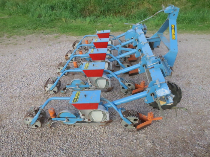 5109 Nibex 300 precision seeder 5 row
