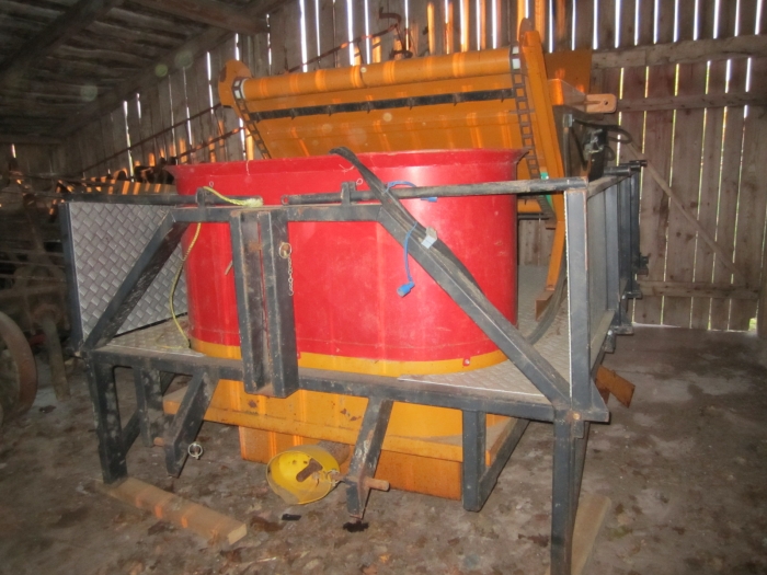 3248 Haulmer zu Erdbeeren mit Grosse Ballen