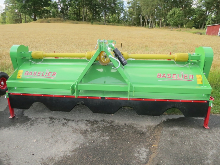 5263 Baselier haulm topper 4LKB320 