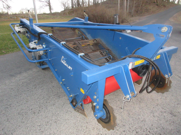 5648 Asa-Lift onion windrower WR-135