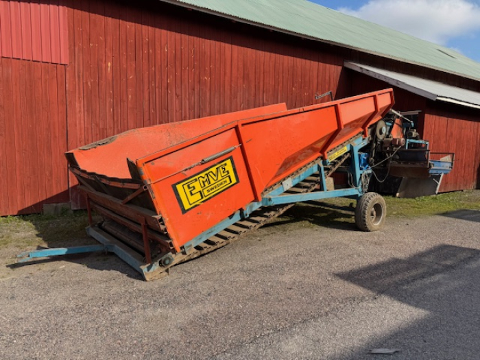 6188 EMVE receiving hopper with screen grader