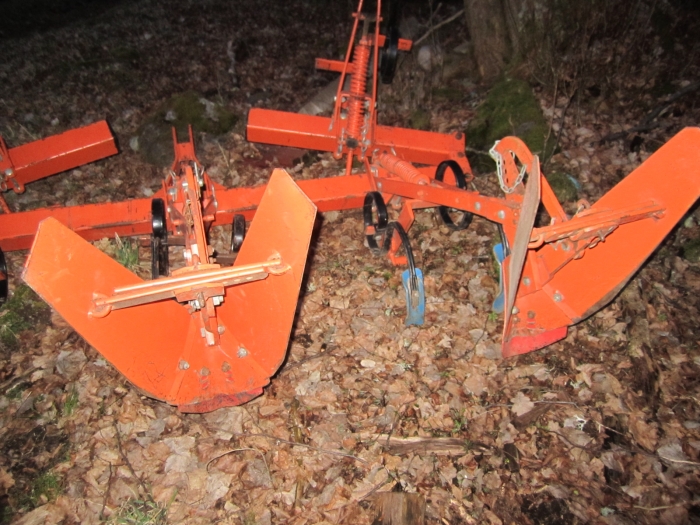 3428 Underhaug 4 rad potatiskup