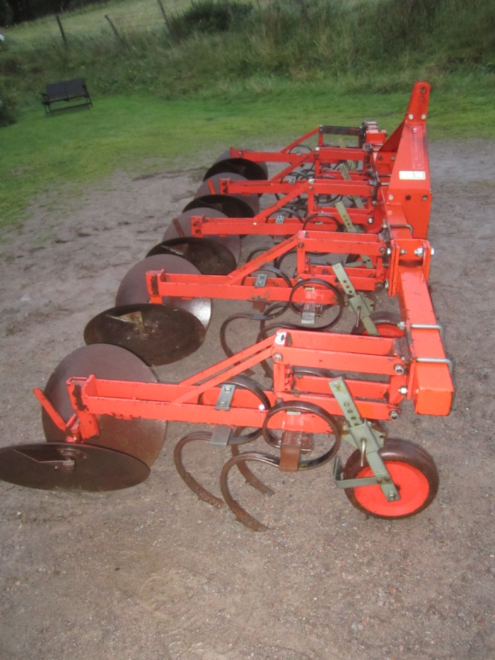 3477 Checchi Magli disc ridger 4 row VR76