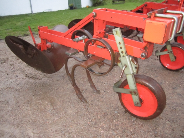 3477 Checchi Magli disc ridger 4 row VR76