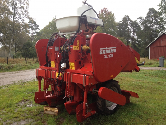 3485 Grimme GL32B 2 rad potatissättare årsm 2009