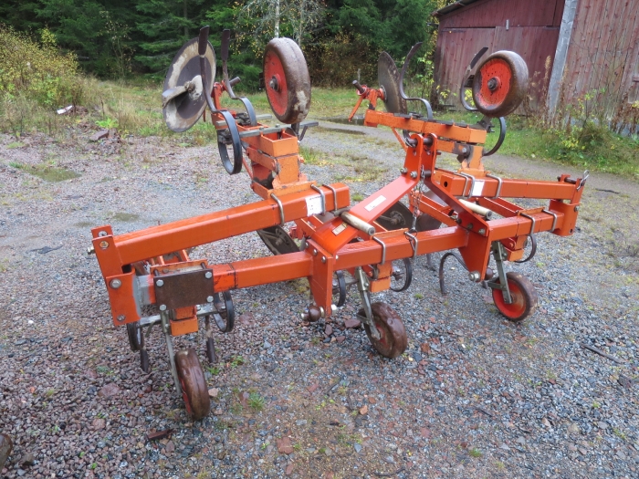 3964 Checchi & Magli tallrikskup 4 rad