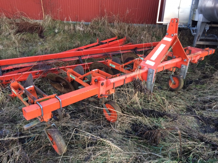 3969 Checchi & Magli tallrikskup VR76 4 rad