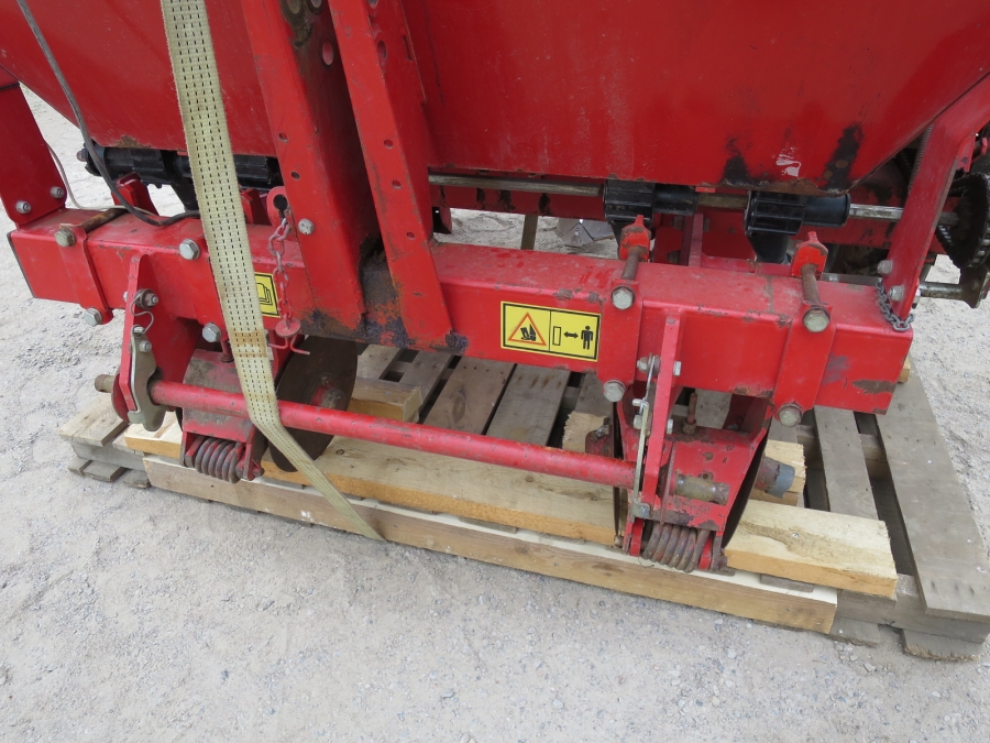 4102 Kverneland UN 3000 2 rad potatissättare