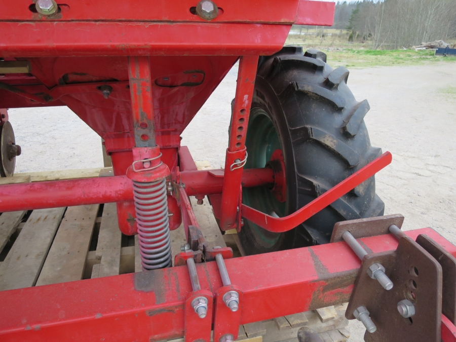 4102 Kverneland UN 3000 2 rad potatissättare