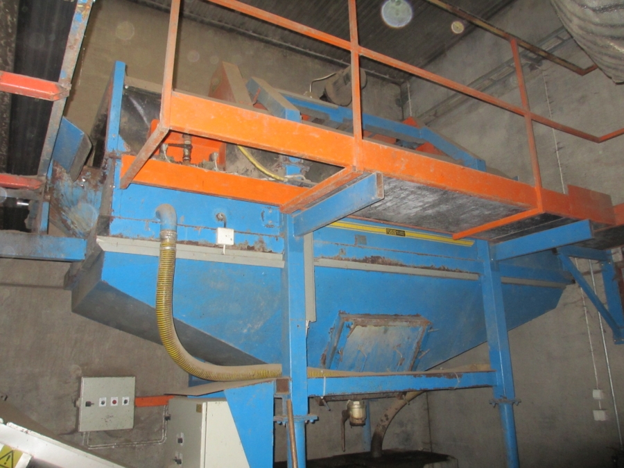 4111 EMVE washing line with screen grader etc