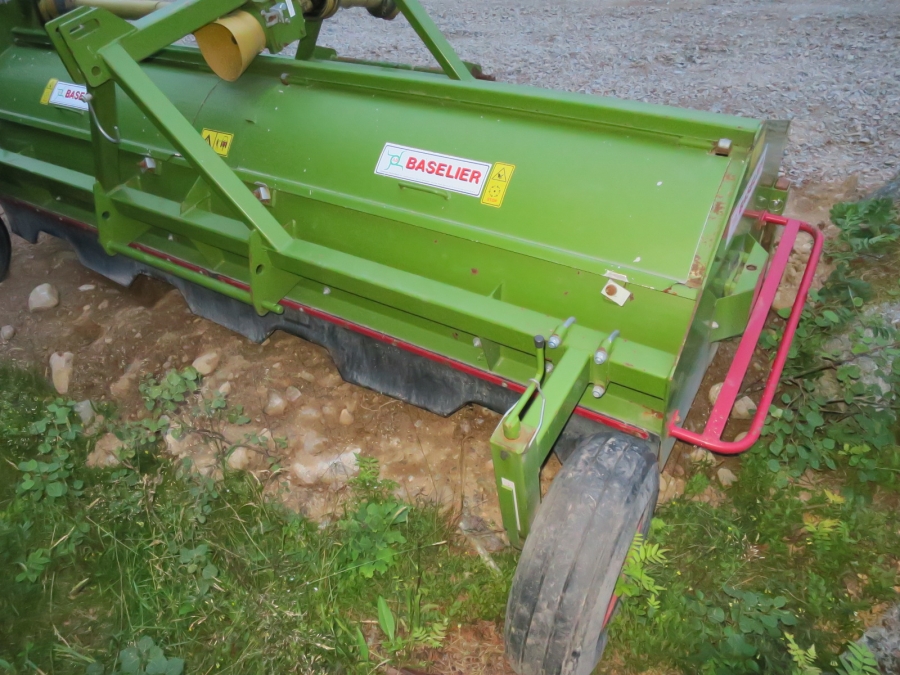 4130 Baselier blastkross  LKB320