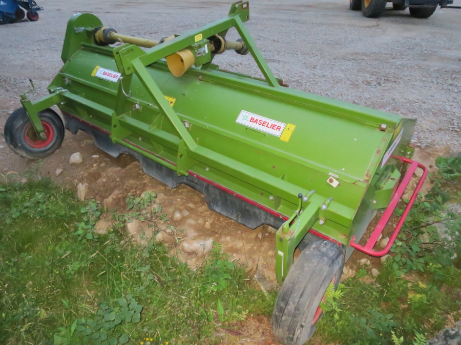 4130 Baselier blastkross  LKB320