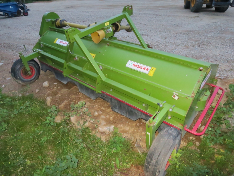 4130 Baselier blastkross  LKB320