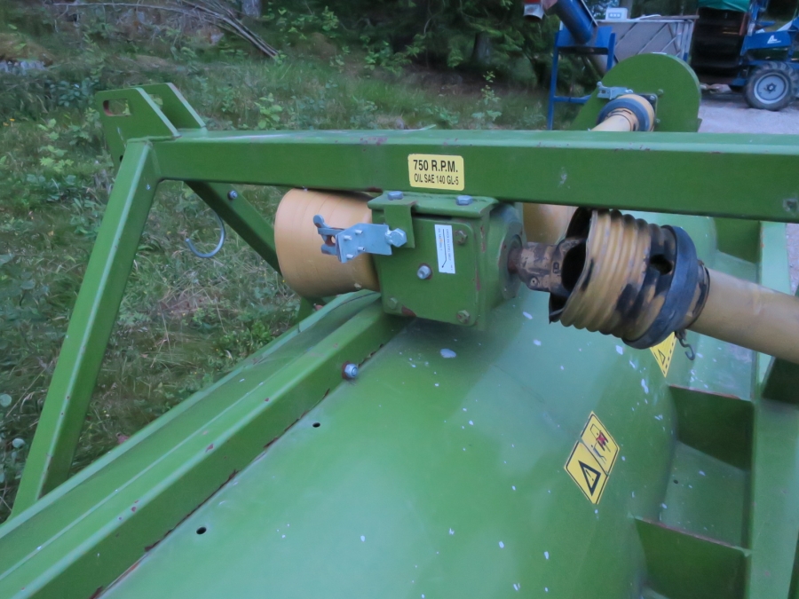 4130 Baselier blastkross  LKB320