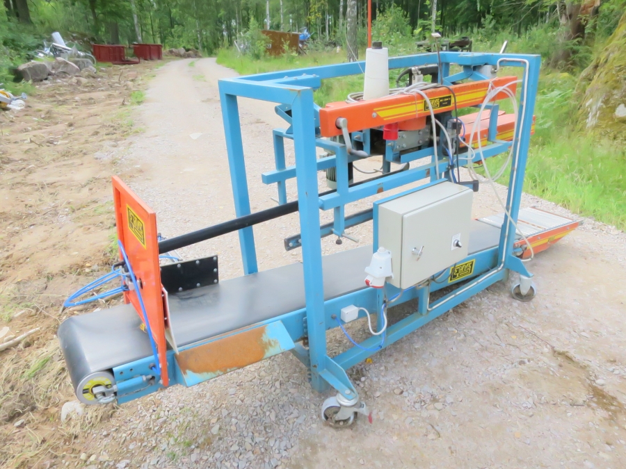 4145 EMVE Nählinie mit Newlong Nähmaschine