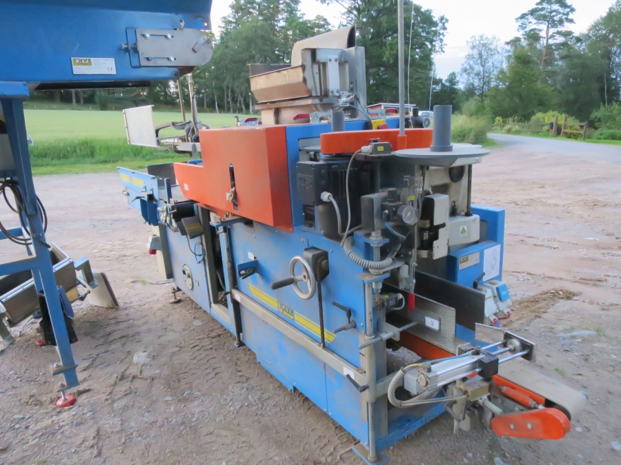 4165 EMVE BE 5000 Papiermaschine + EMVE Doppelwaage
