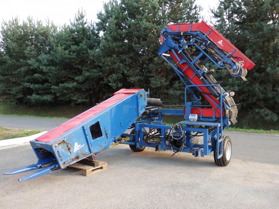 4167 Asa-Lift cabbage harvester with elevator