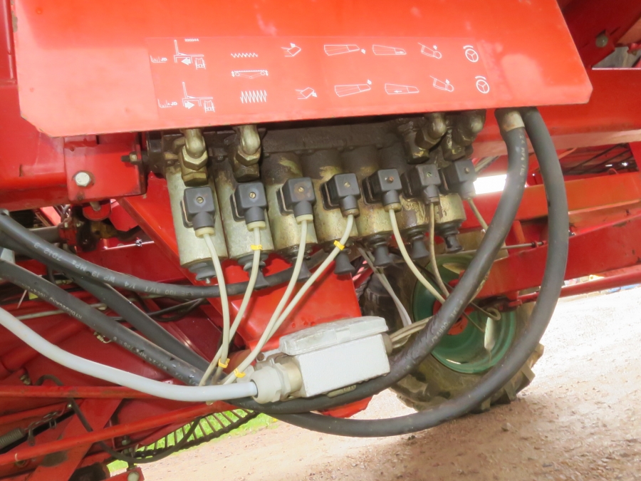4201 Kverneland UN2100 Kartoffelroder