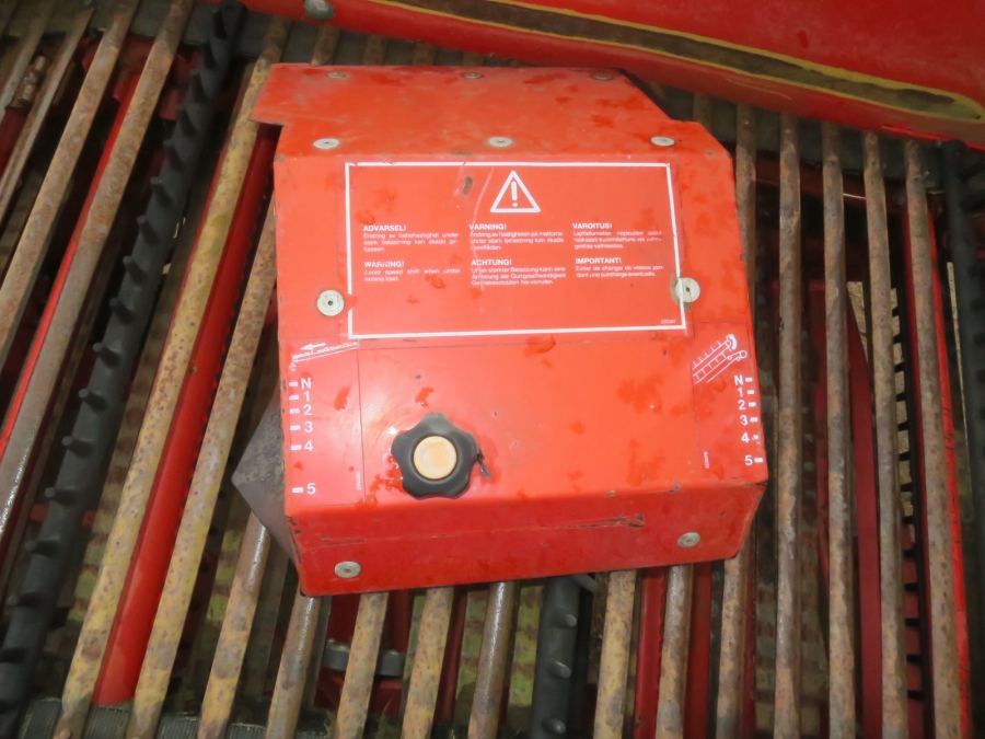 4201 Kverneland UN2100 Kartoffelroder