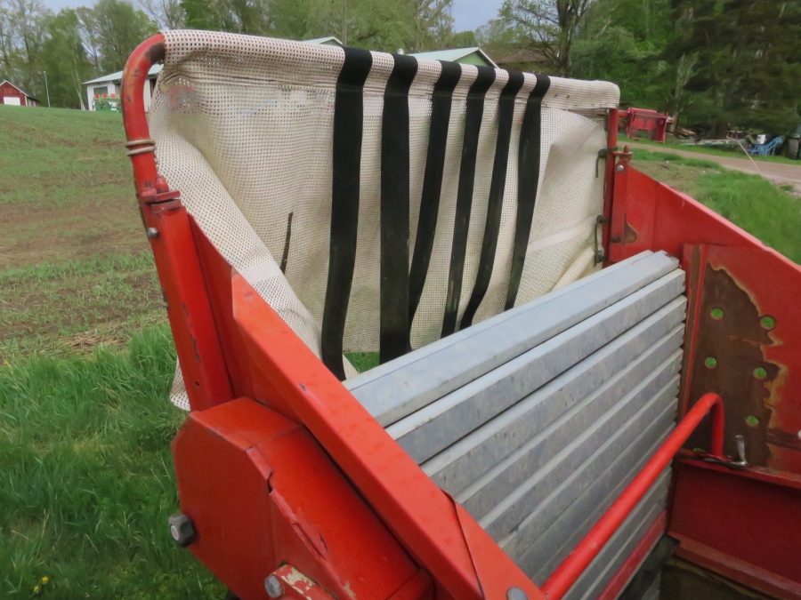 4201 Kverneland UN2100 Kartoffelroder