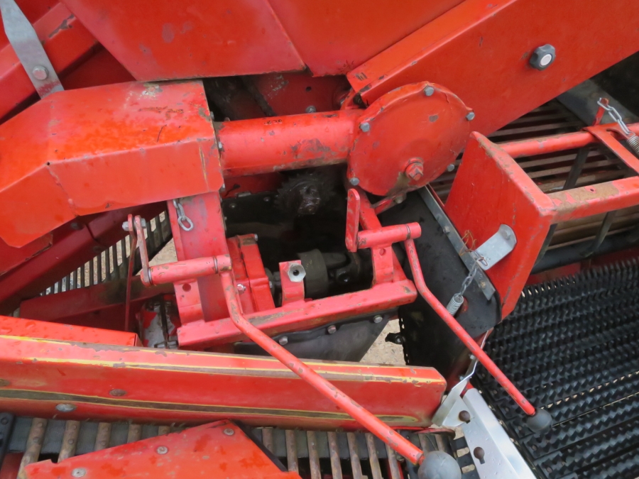 4201 Kverneland UN2100 Kartoffelroder