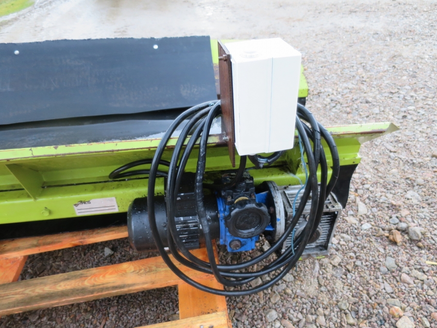 4213 Skals conveyor 1900x400 mm