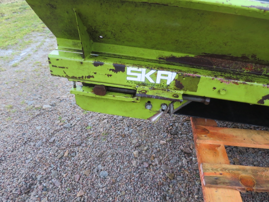 4213 Skals conveyor 1900x400 mm