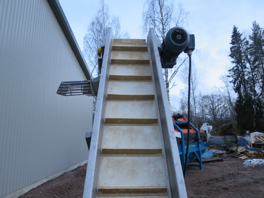 4226 LIMAS feeding conveyor 2400x250 mm