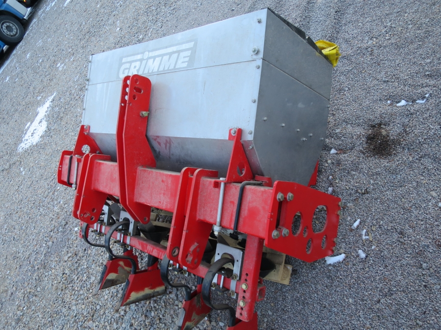 4255 Grimme gödselaggregat till 2 rad potatissättare