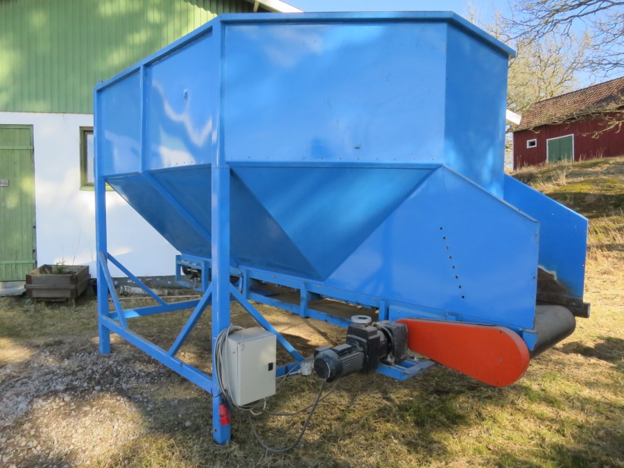 4288 EMVE matningsbinge med bottentransportör