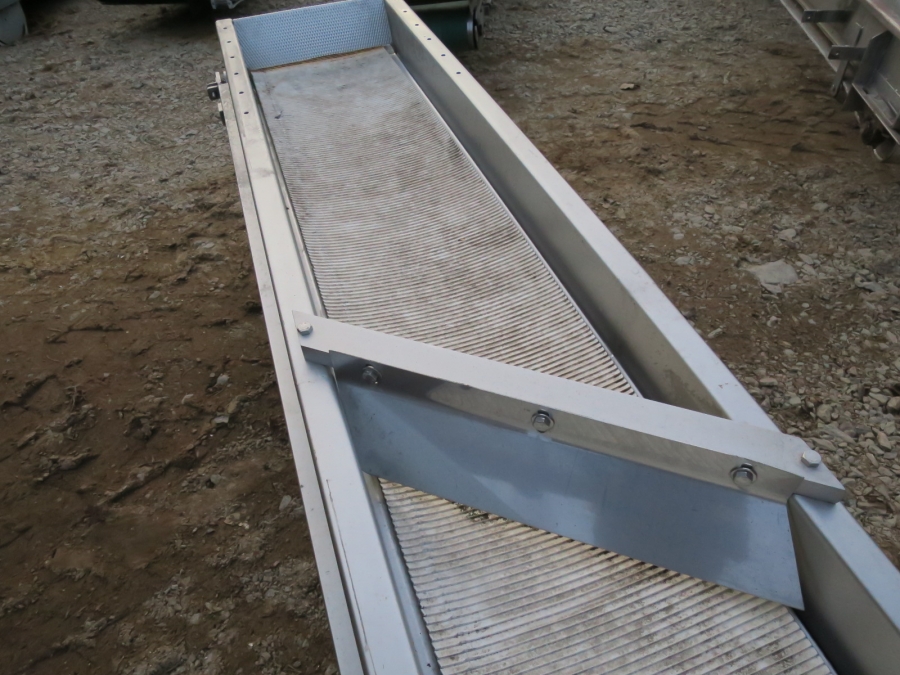 4300 Cabinplant plantransportör 3600x300 mm