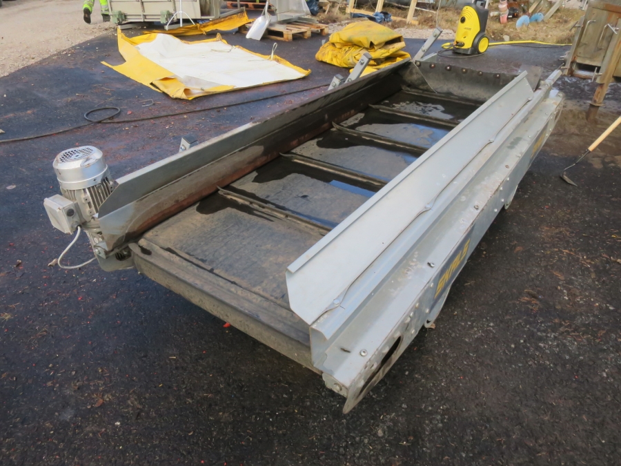 4311 SKALS elevator 2450x800 mm with legs